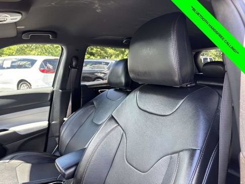 Used 2023 Jeep Compass Limited AWD/4WD image 6