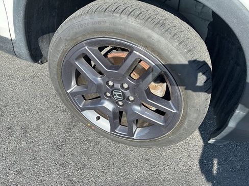 Used 2023 Honda Passport EX-L image 6