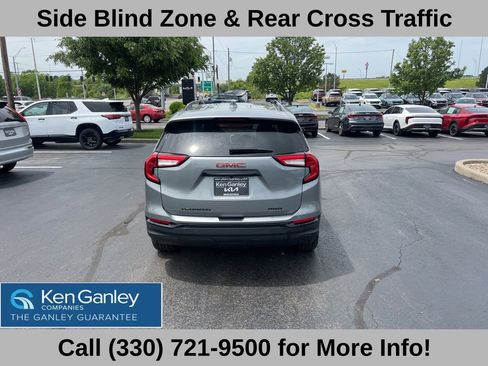 Used 2023 GMC Terrain SLE w/ Driver Convenience Package AWD/4WD image 12