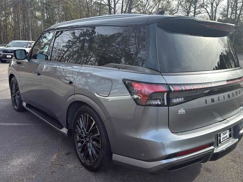 Certified 2025 INFINITI QX80 Autograph image 8