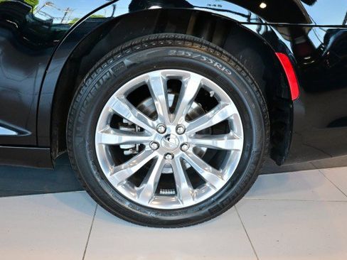 Used 2023 Chrysler 300 Touring AWD/4WD image 39