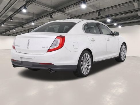 Used 2013 Lincoln MKS FWD image 4