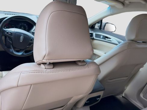 Used 2020 Lincoln MKZ FWD image 23