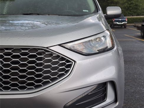 Used 2024 Ford Edge SEL AWD/4WD image 12