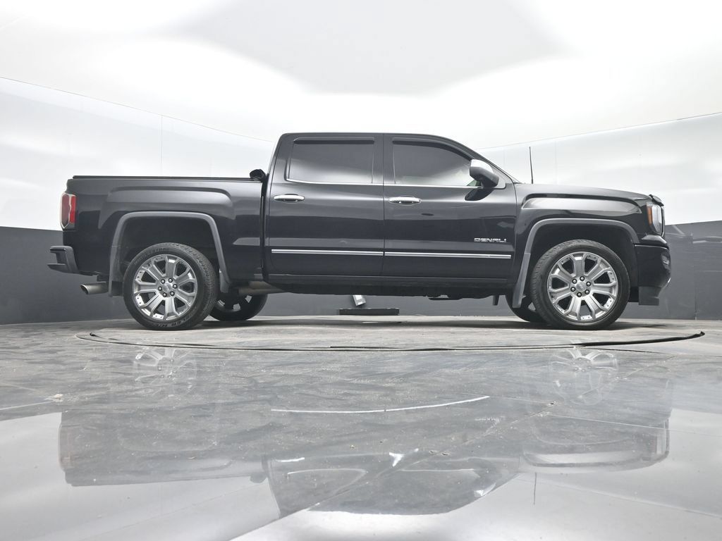 Used 2017 GMC Sierra 1500 Denali w/ Denali Ultimate Package AWD/4WD image 31