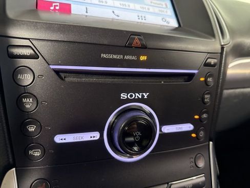 Used 2016 Ford Edge Titanium image 31