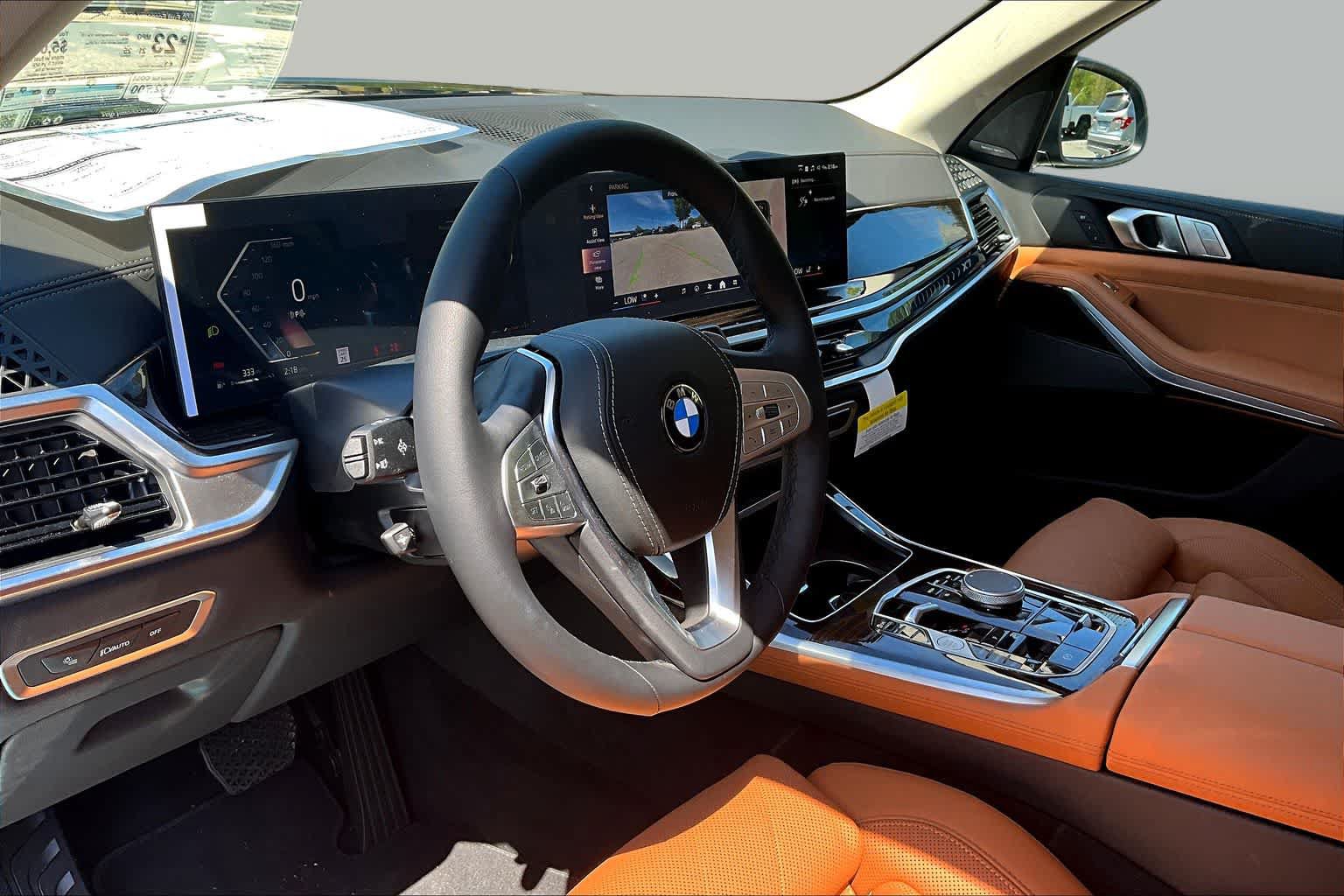 Used 2026 BMW X7 xDrive40i w/ Premium Package AWD/4WD image 9