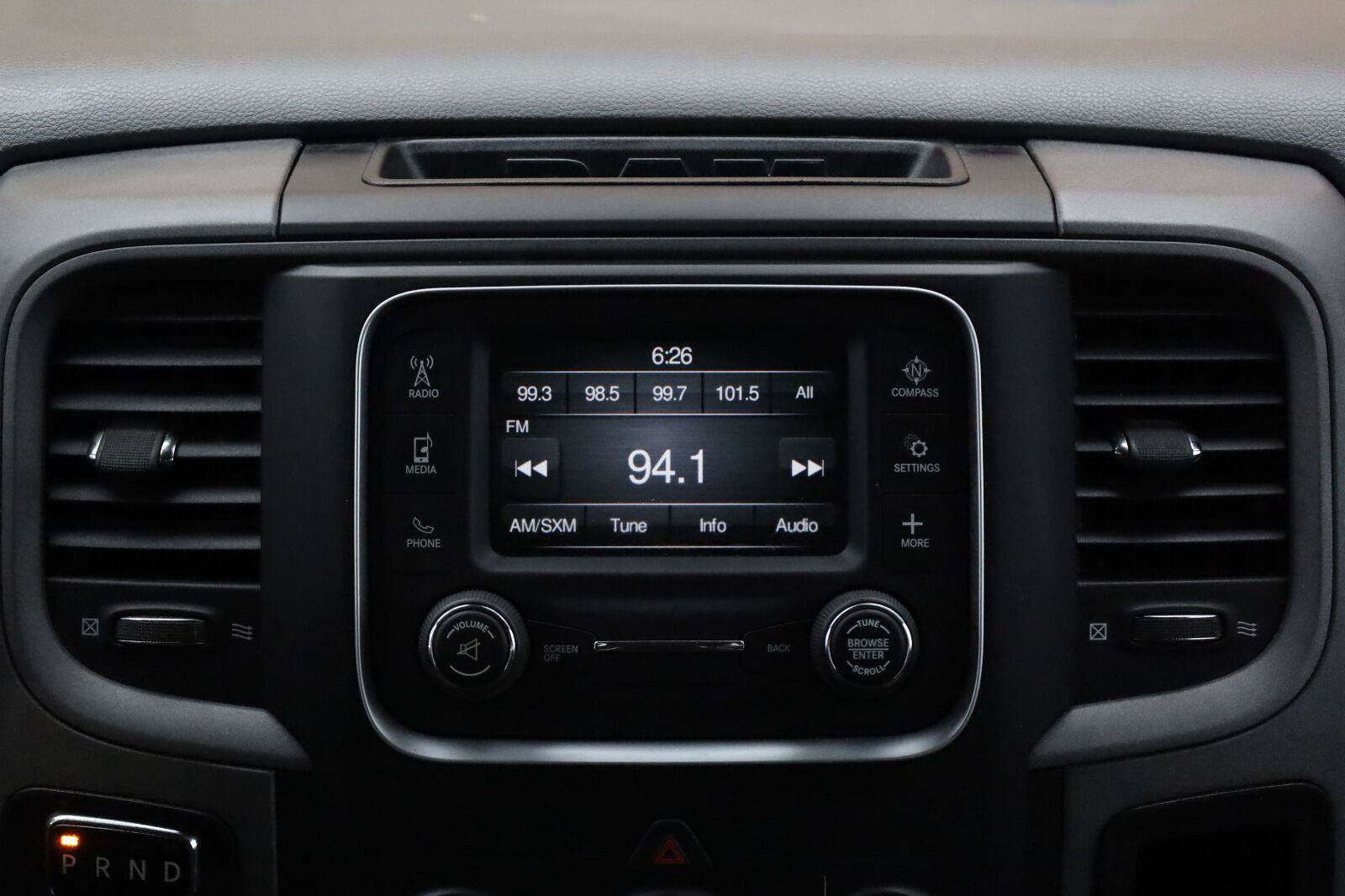 Used 2015 RAM 1500 Express RWD image 38
