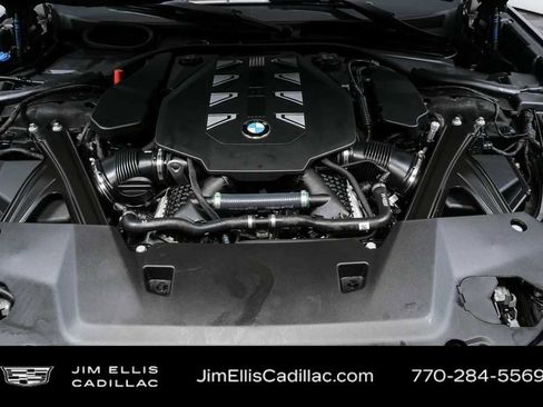 Used 2023 BMW 760i xDrive AWD/4WD image 33