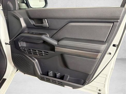 Used 2025 Toyota 4Runner SR5 AWD/4WD image 14