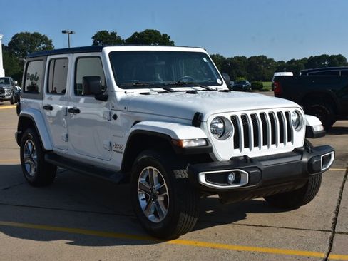 Used 2021 Jeep Wrangler Unlimited Sahara w/ Safety Group AWD/4WD image 3