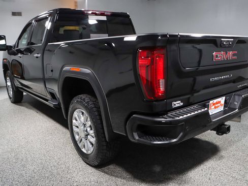 Used 2023 GMC Sierra 2500 Denali w/ Denali Ultimate Package image 9