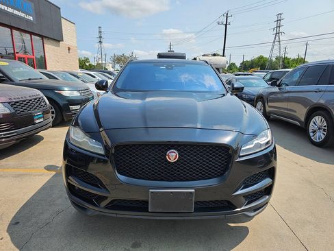Used 2017 Jaguar F-PACE Prestige AWD/4WD image 2