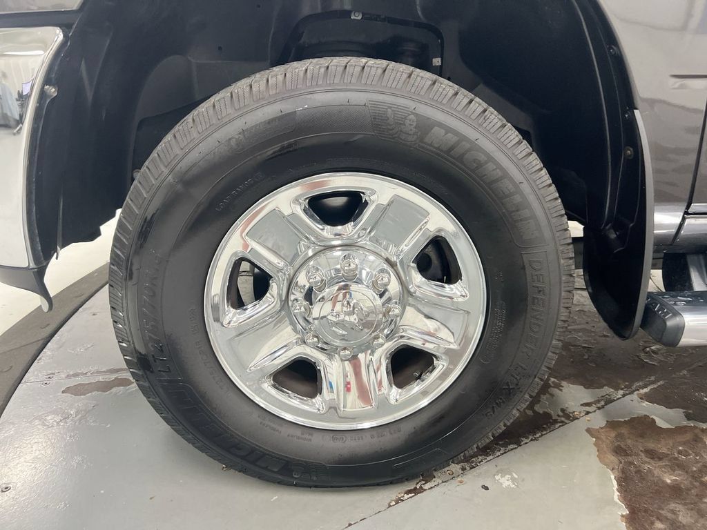 Used 2016 RAM 2500 Tradesman w/ Chrome Appearance Group AWD/4WD image 24