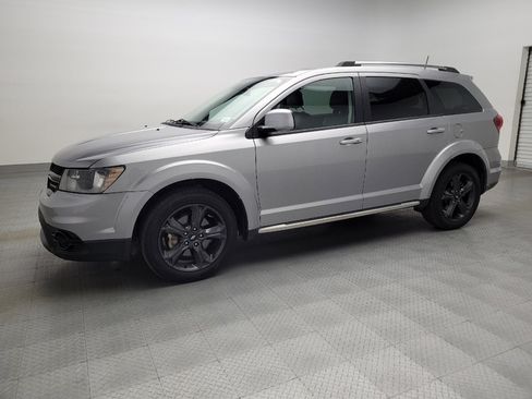 Used 2020 Dodge Journey Crossroad image 2