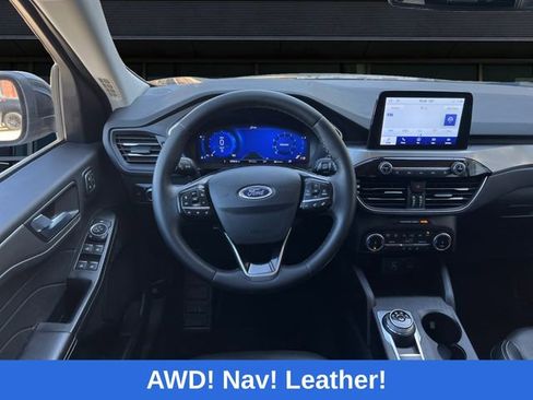 Certified 2022 Ford Escape Titanium image 12