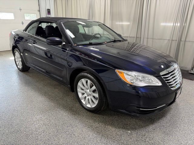 Used 2012 Chrysler 200 Touring FWD image 8