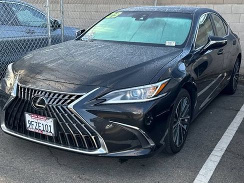 Used 2023 Lexus ES 250 w/ Premium Package AWD/4WD image 7