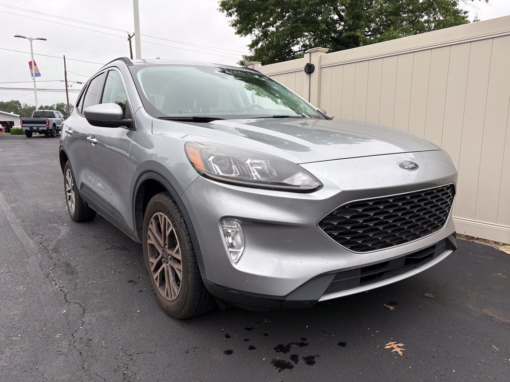Used 2022 Ford Escape SEL w/ Class II Trailer Tow Package AWD/4WD image 2