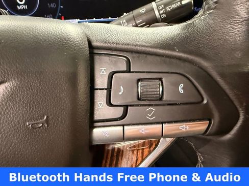 Used 2023 Cadillac Escalade Premium Luxury image 34