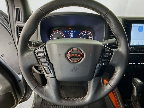 Used 2024 Nissan Frontier Pro-X w/ Technology Package image 11