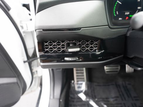 Used 2023 Honda Accord Sport image 11