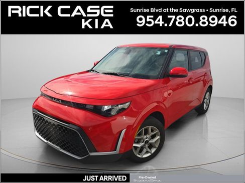 Used 2023 Kia Soul LX w/ LX Technology Package FWD image 1