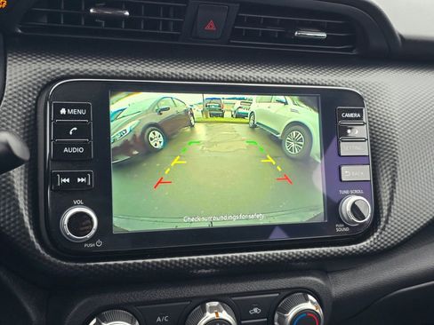 Used 2024 Nissan Kicks SV image 38