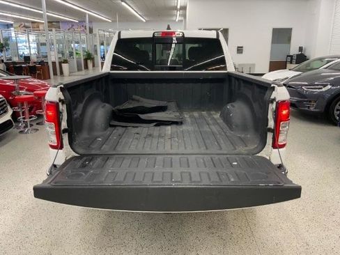 Used 2019 RAM 1500 Big Horn AWD/4WD image 32