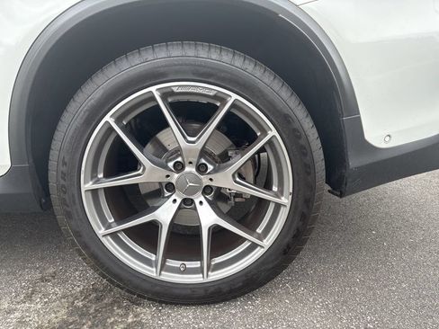 Used 2022 Mercedes-Benz GLC 43 AMG 4MATIC image 10