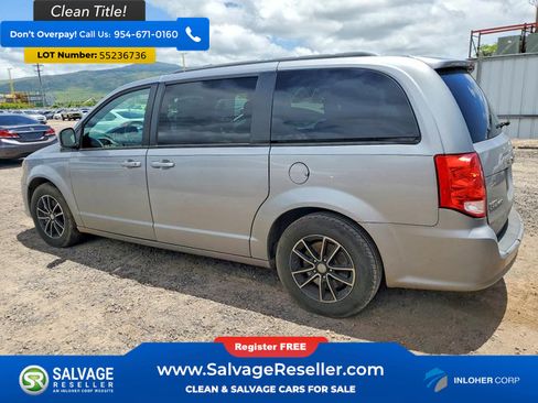 Used 2018 Dodge Grand Caravan GT FWD image 3