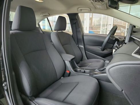 Used 2023 Toyota Corolla LE image 21