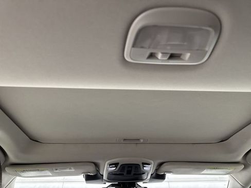 Used 2023 Subaru Outback Touring XT AWD/4WD image 19