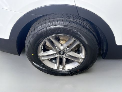 Used 2018 Hyundai Santa Fe Sport image 32