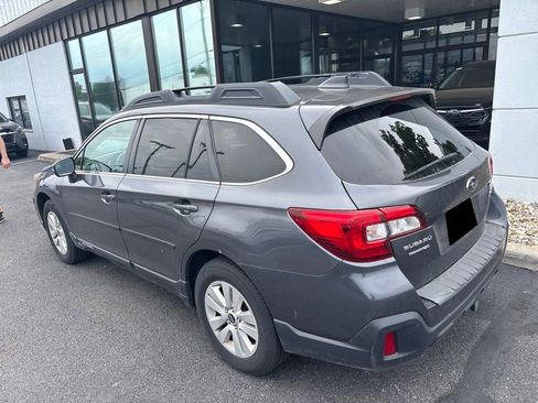 Used 2019 Subaru Outback 2.5i Premium AWD/4WD image 3