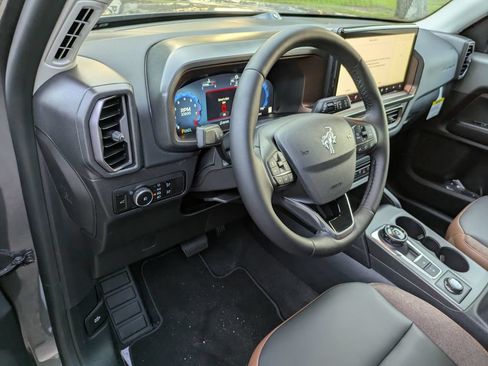New 2025 Ford Bronco Sport Outer Banks w/ Outer Banks Tech Package+ AWD/4WD image 15
