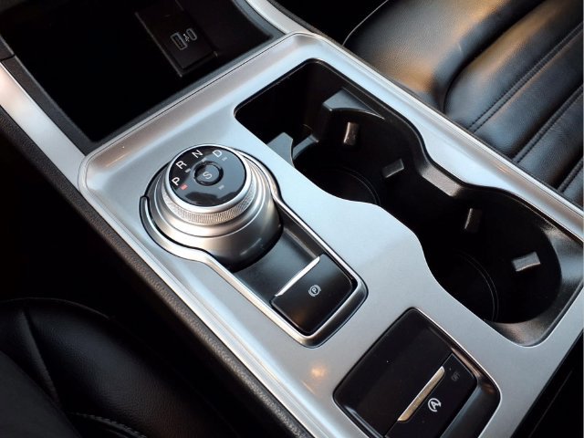 Used 2024 Ford Edge SEL AWD/4WD image 6