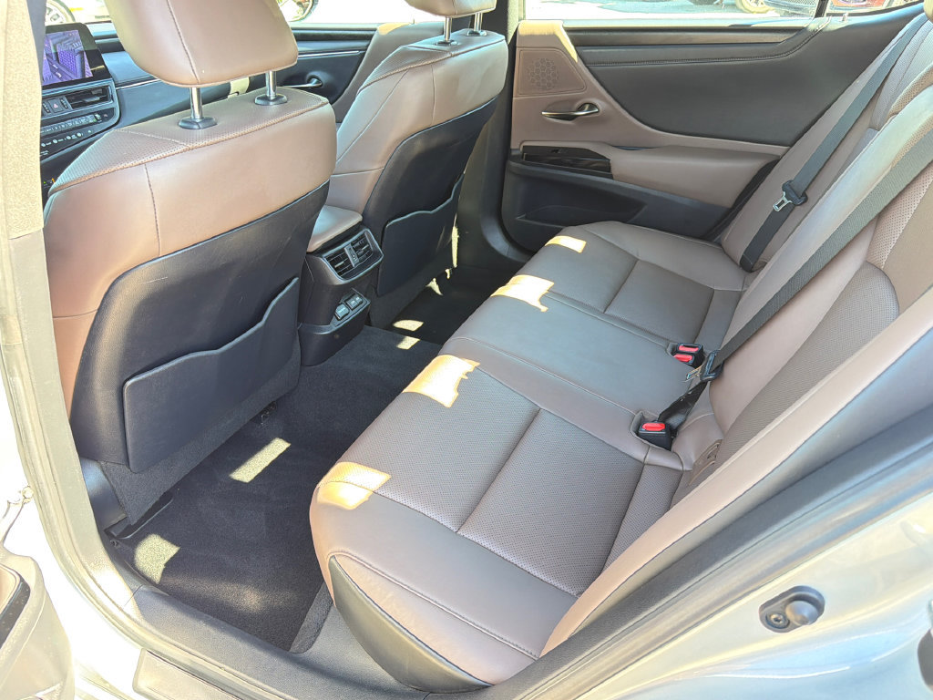 Used 2023 Lexus ES 250 w/ Premium Package AWD/4WD image 18