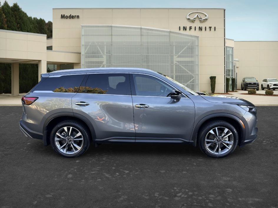 Certified 2022 INFINITI QX60 Luxe w/ Cargo Package AWD/4WD image 6