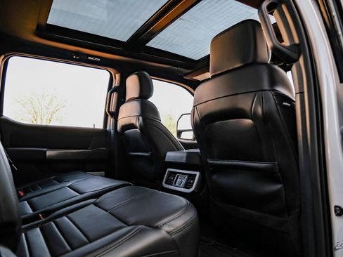 Used 2026 Ford F450 Platinum w/ FX4 Off-Road Package image 97