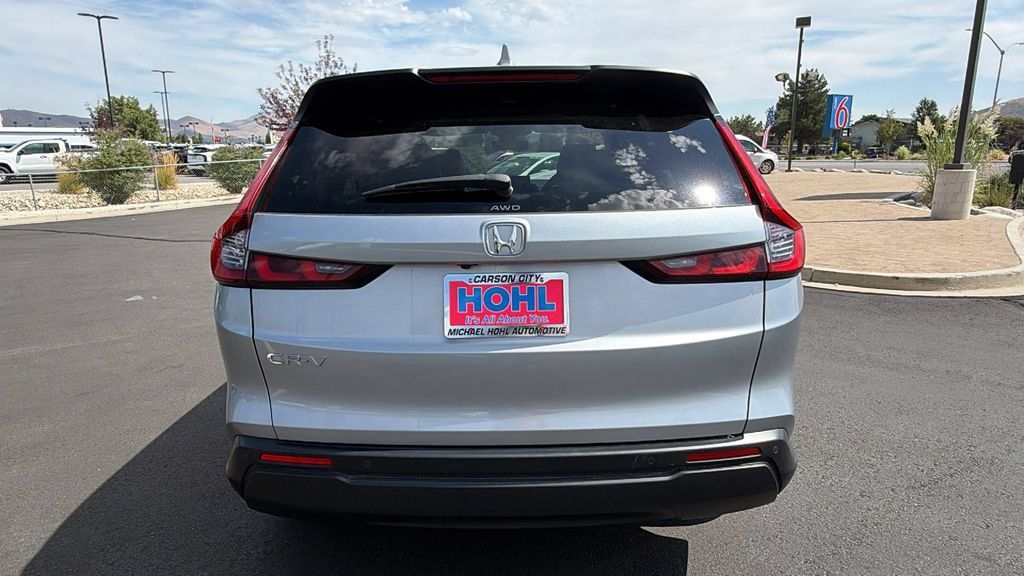 Used 2023 Honda CR-V EX-L image 4