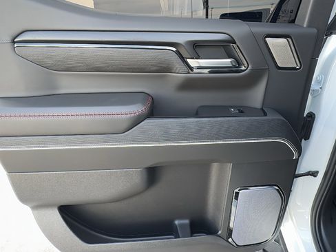 Used 2026 GMC Sierra 1500 AT4X image 15