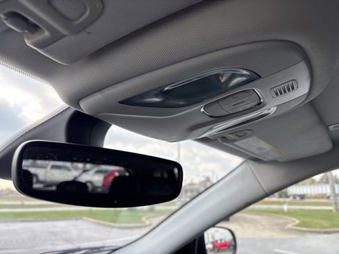 Used 2019 Jeep Compass Limited image 2