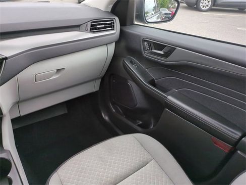 Used 2023 Ford Escape Active image 17