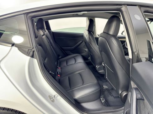 Used 2022 Tesla Model 3 Long Range image 40