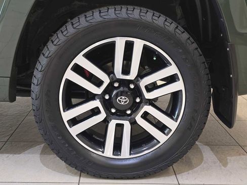 Certified 2022 Toyota 4Runner Limited AWD/4WD image 8