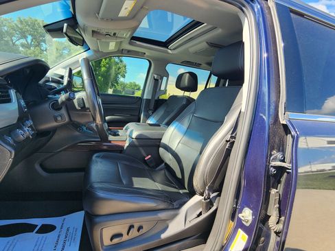 Used 2018 GMC Yukon XL SLT w/ Open Road Package AWD/4WD image 13