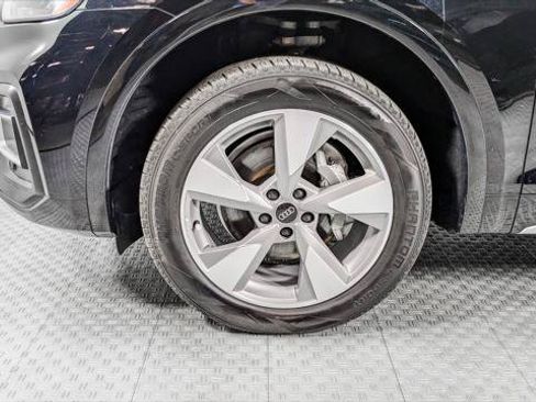 Used 2023 Audi Q5 2.0T Premium w/ Convenience Package AWD/4WD image 39