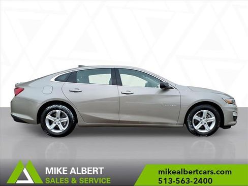 Used 2023 Chevrolet Malibu LS image 8