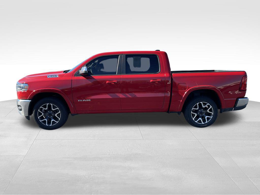 Used 2025 RAM 1500 Laramie AWD/4WD image 5